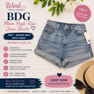 NWT BDG Mom High-Rise Jean Shorts Denim Women's Size 26